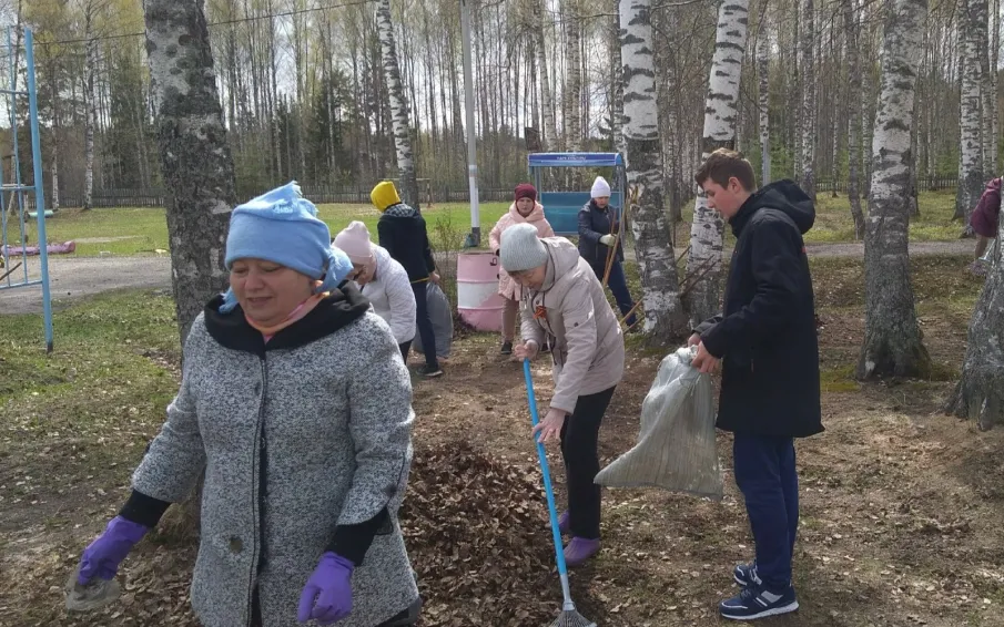 Субботник на Мирном