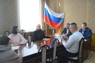 Советник юстиции природоохранной прокуратуры провел личный приём граждан и предпринимателей в Варнавинском округе