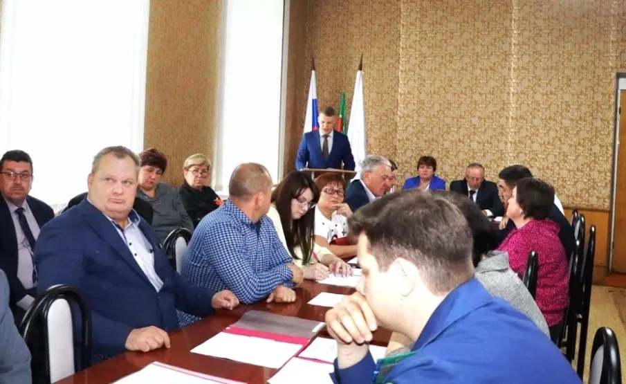 В Варнавинском округе Совет депутатов избрал Киселева Антона Александровича главой местного самоуправления