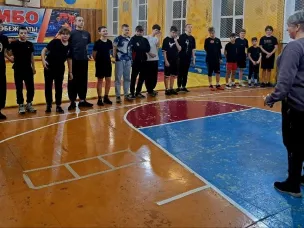 Три команды Варнавинского округа приняли участие в соревнованиях по стритболу в Центре им. Героя России А. Перова.