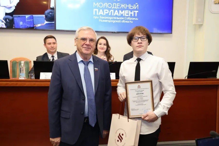 Ученик 10 класса Северной школы Варнавинского округа стал одним из победителей регионального конкурса «Наши герои»
