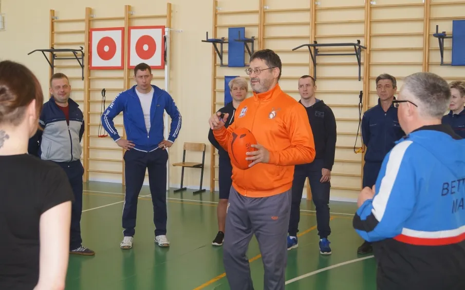 Урок физкультуры