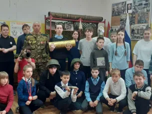 В Центр им. Героя России А. Перова совместно с Варнавинской школой-интернатом прошло патриотическое мероприятие